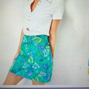 Lilly Pulitzer Jonas  skort In a Flutter botanical green size 10 NWT